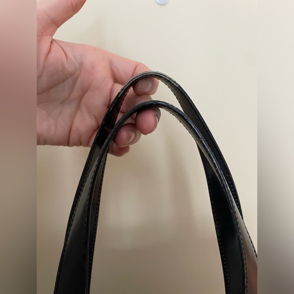 Authentic Chanel Tote 🖤 - Picture 5 of 13